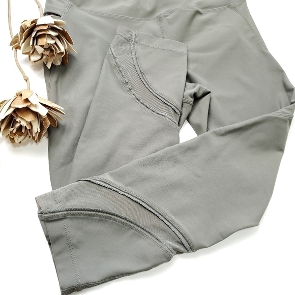 NEW Avia Slate Grey Exercise Capri Legging 8-10 - Picture 8 of 12